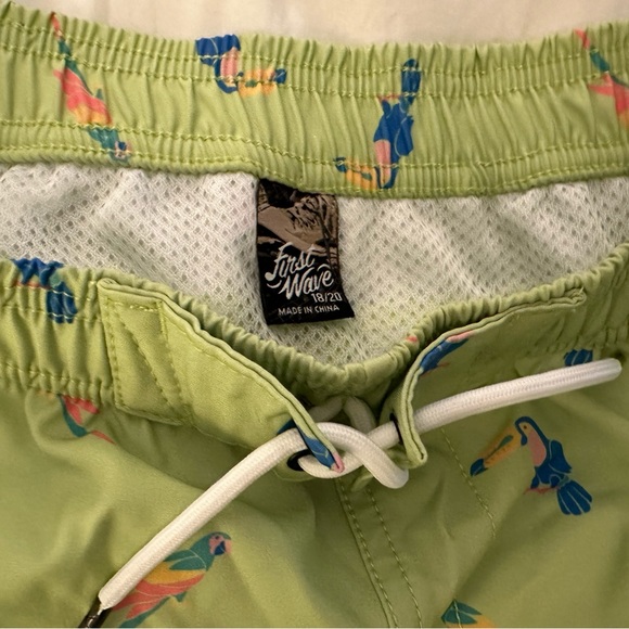 First Wave Swim trunks - Picture 3 of 3